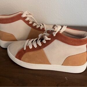 Chelsea & Violet Cream and Tan Sneakers